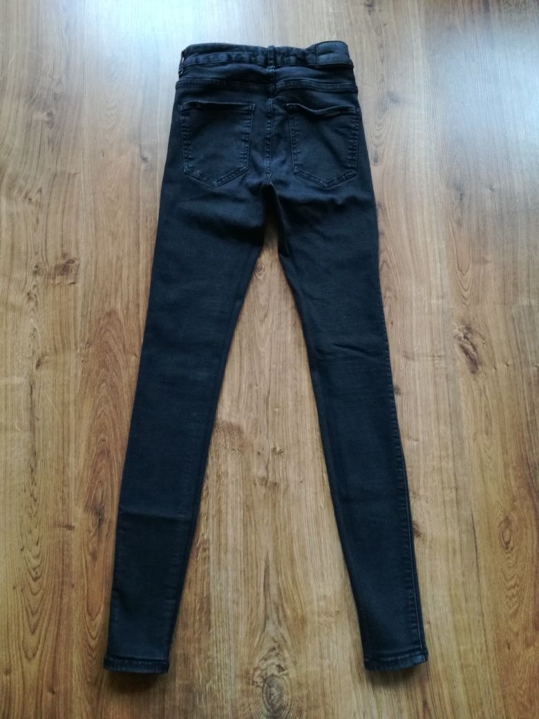 Czarne jeansy XS