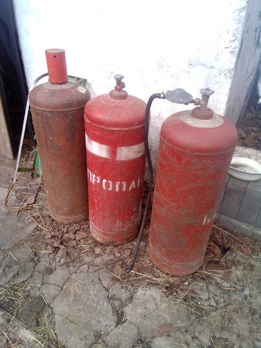 Продам газові балони