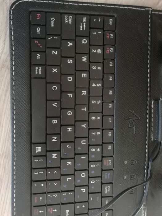 Klawiatura przewodowa do tabletu w etui 7 cali wejscie USB typ B
