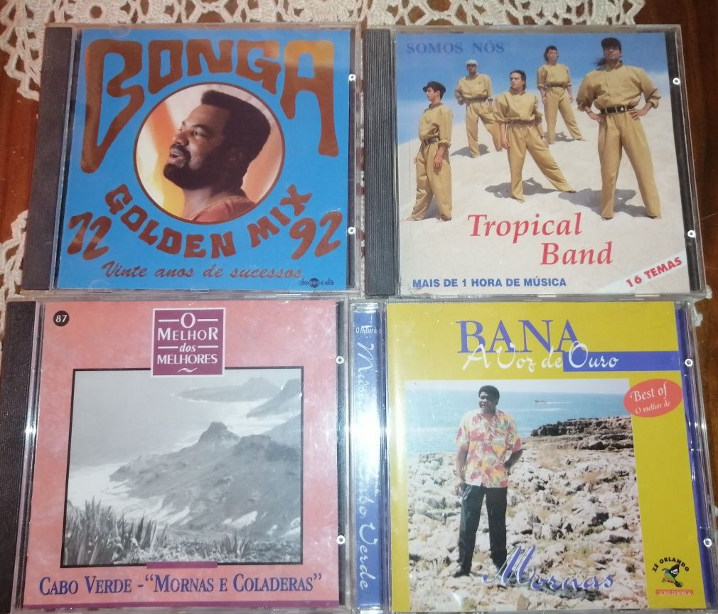 CDs variados  queen. Pink Floyd música africana