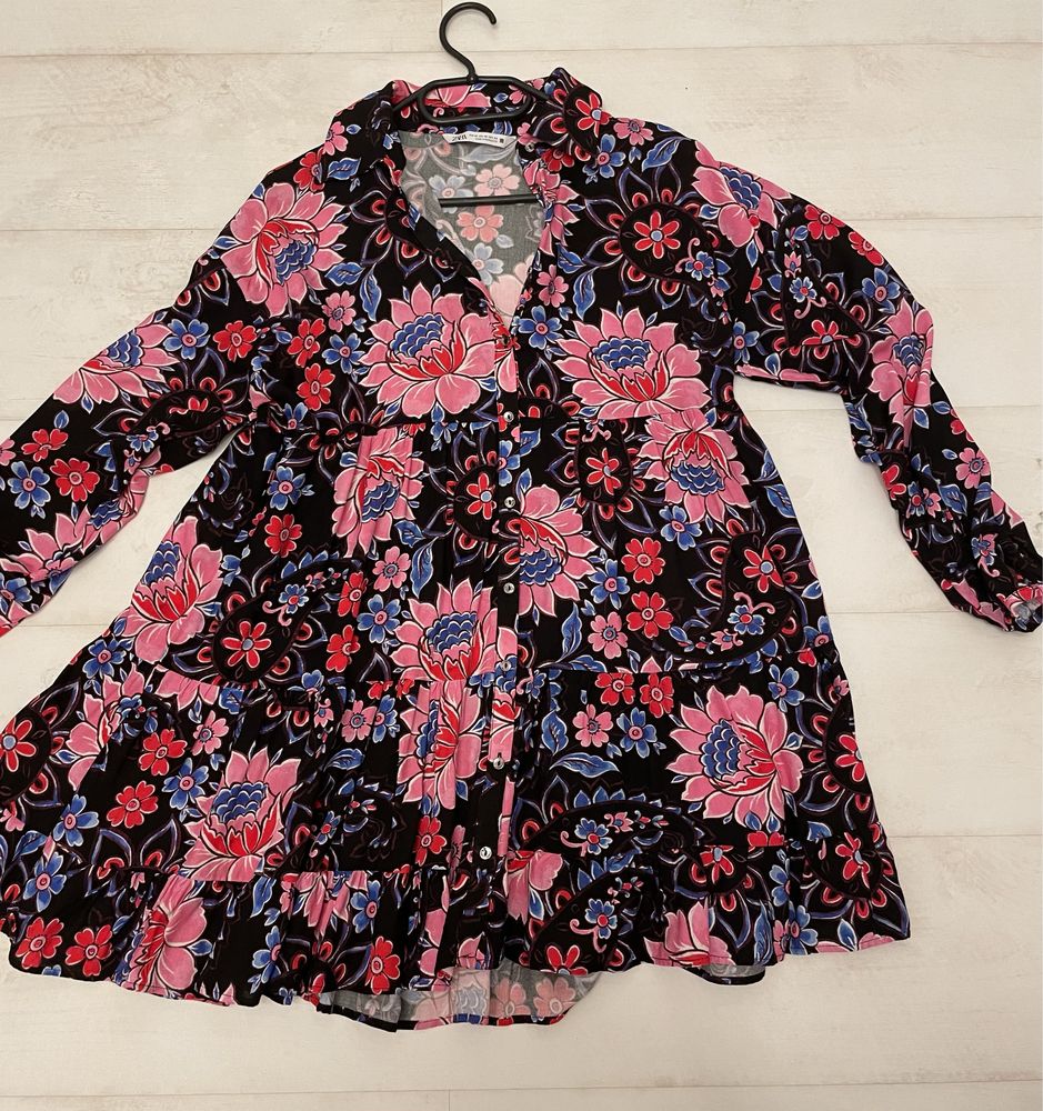 Sukienka w kwiaty, Zara, oversize