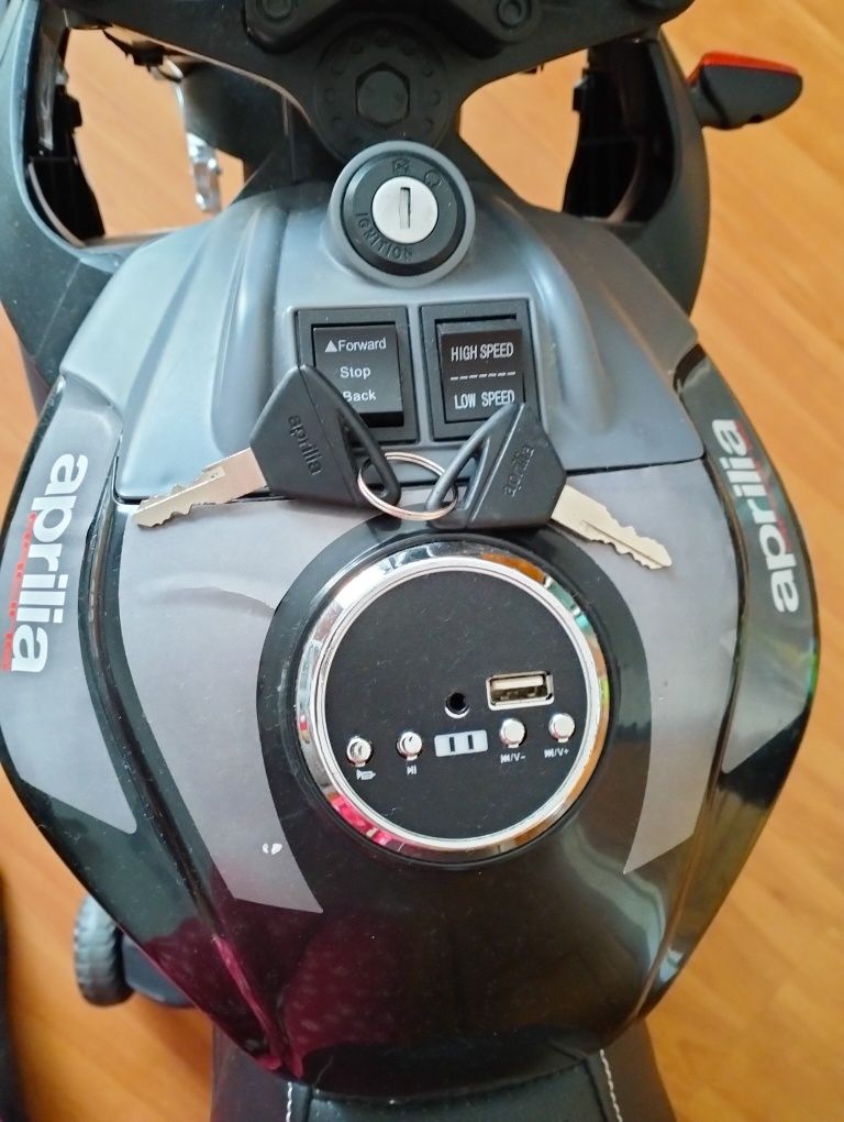 Mota eletrica criança Aprilia