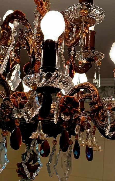Lustre em Cristal e Latão.