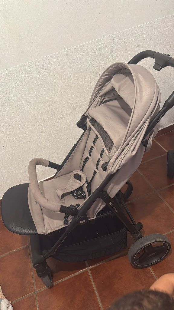 Carrinho de crianças