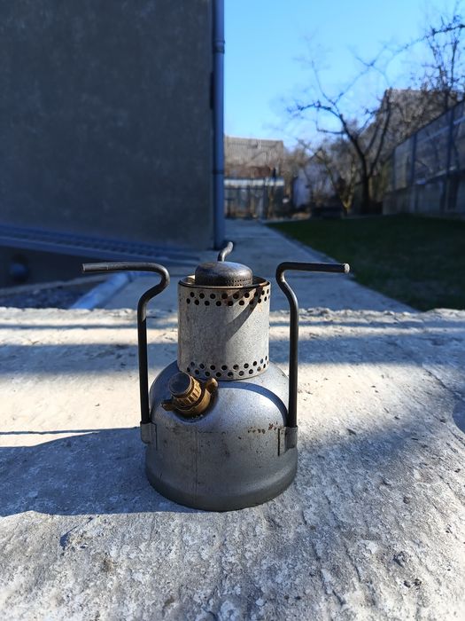 Примус, кірогаз.