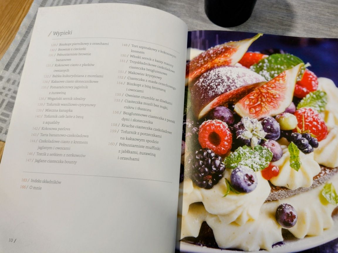 Książka Słodka kuchnia roślinna. Zdrowe słodycze i desery