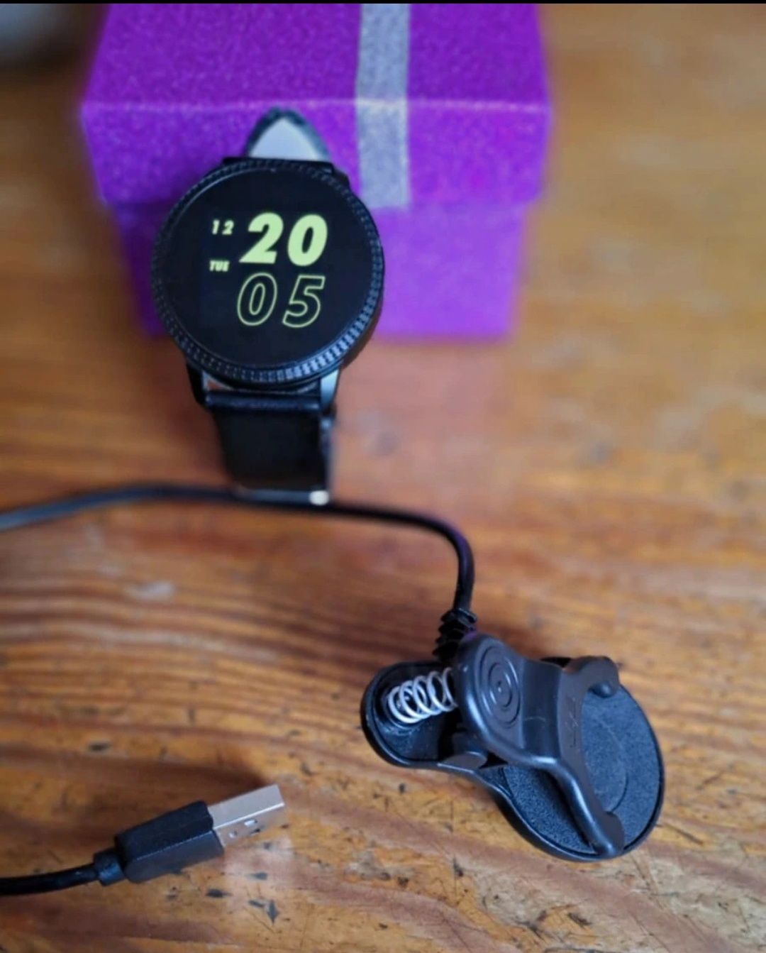 Smartwatch  czarny z pomiarem tętna unisex