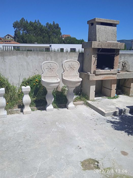 Fontanário em granito de ponte de Lima amaciado