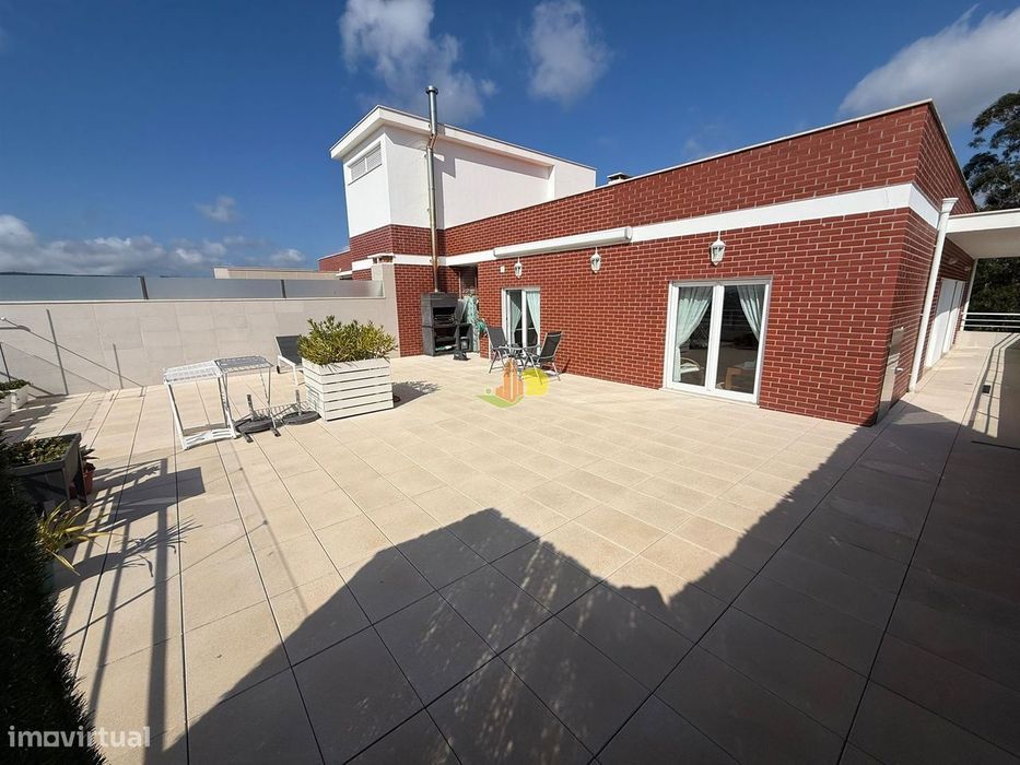 Penthouse T3 - Terraço c/129m2