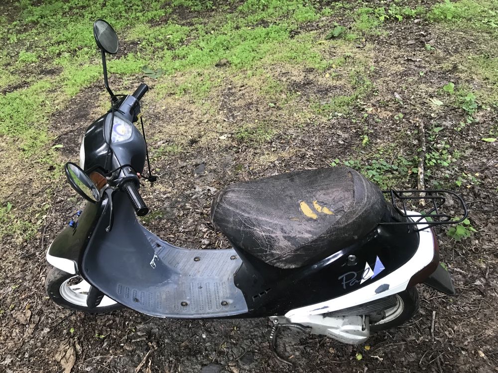 Скутер Honda Pal на повному ходу