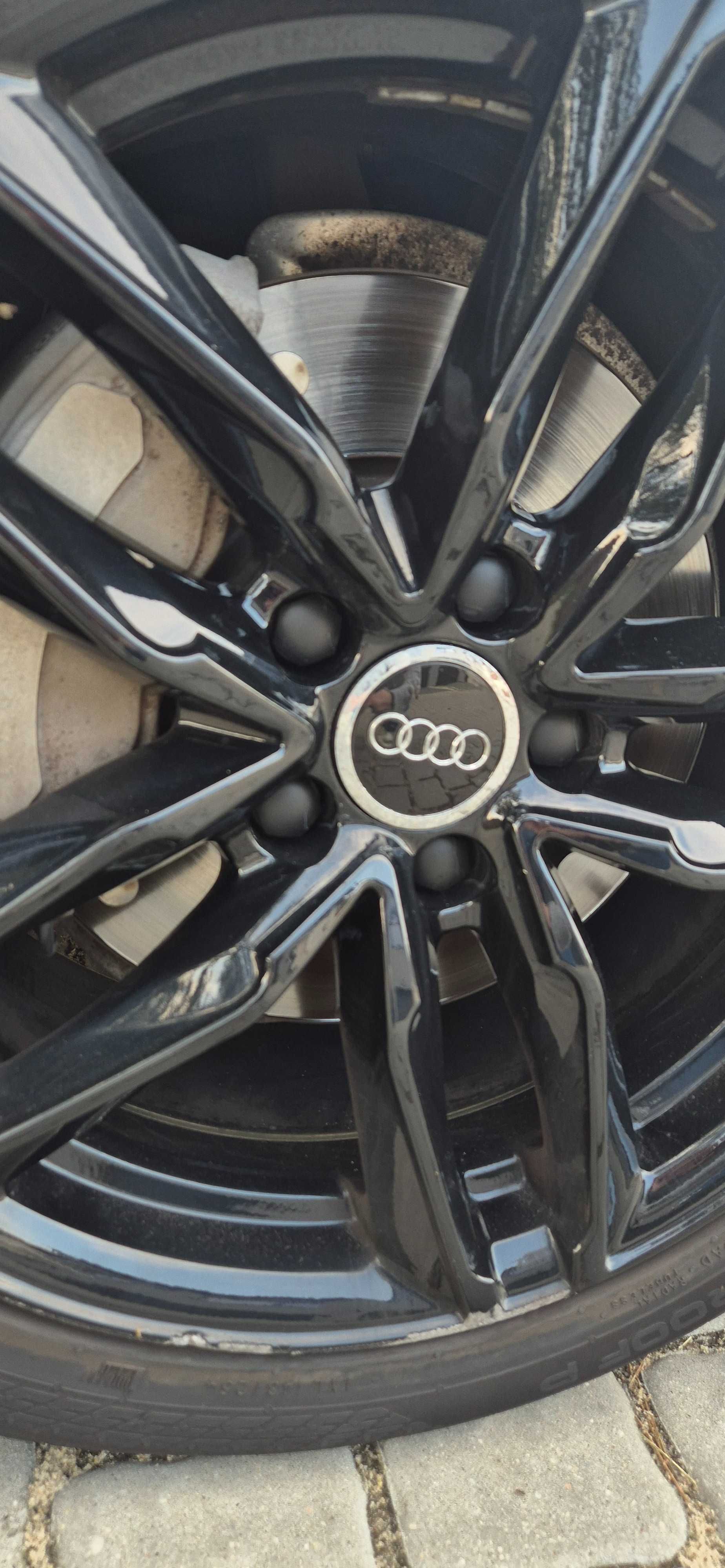 Opony z alufelgami Audi 18 cali 4 szt