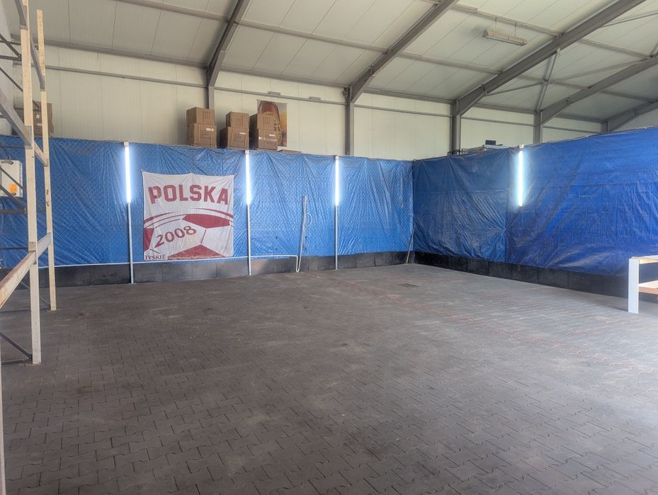 Wynajmę halę 120m2 z placem.