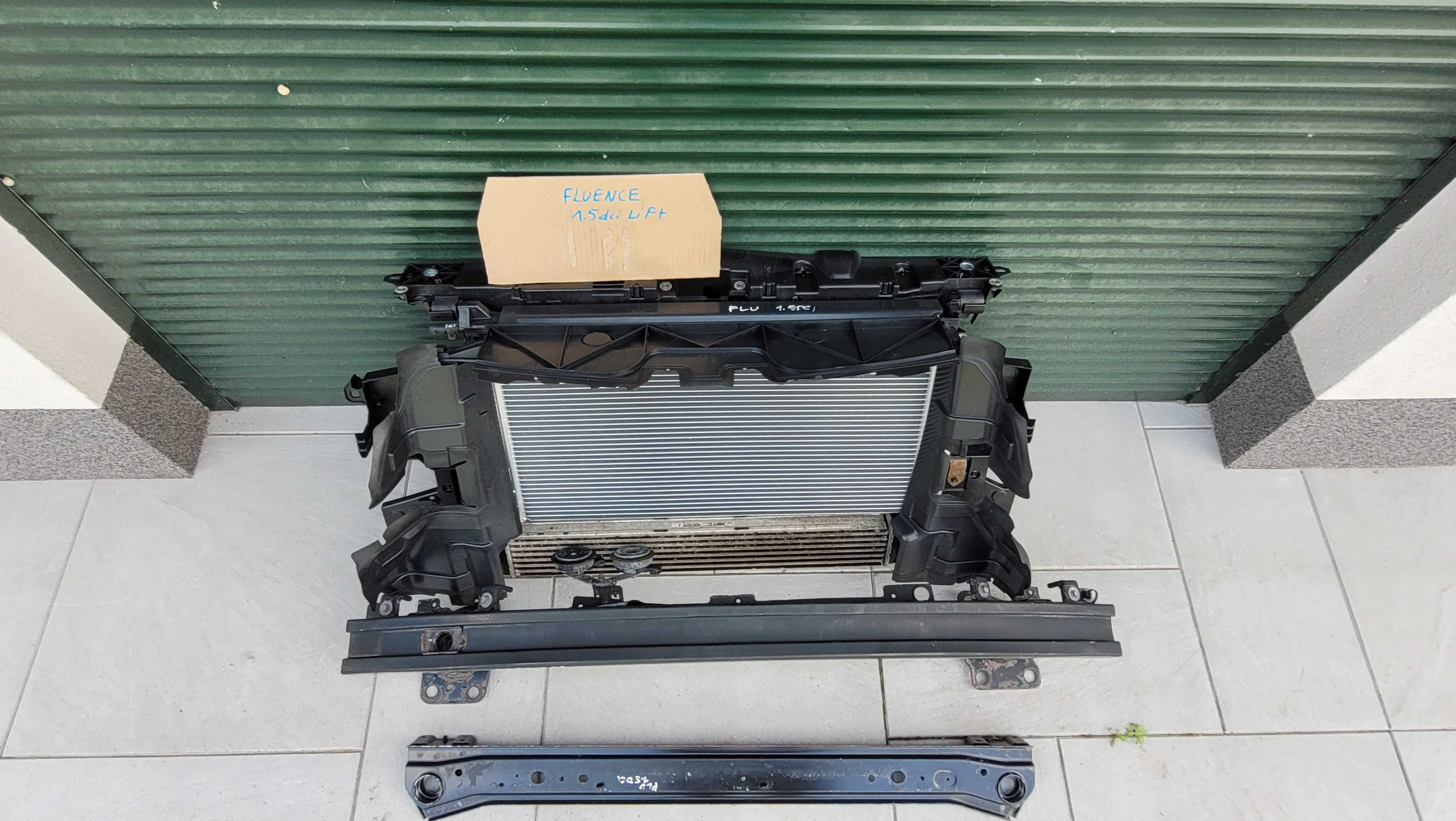 Renault Fluence lift 1.5 dci pas przedni chłodnice wody wentylator
