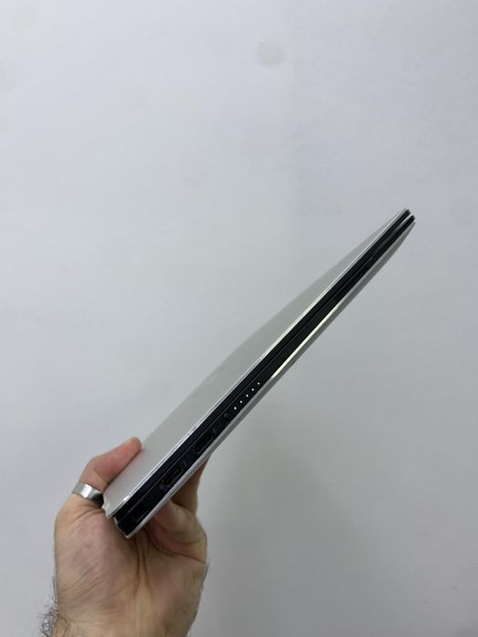 Б/У Ноутбук Dell XPS 13 9370