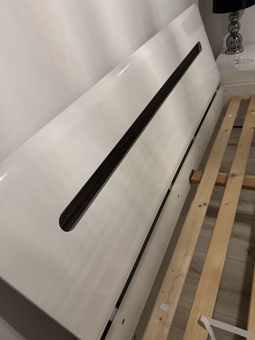 Meble do sypialni łóżko 160x200 plus szafki nocne