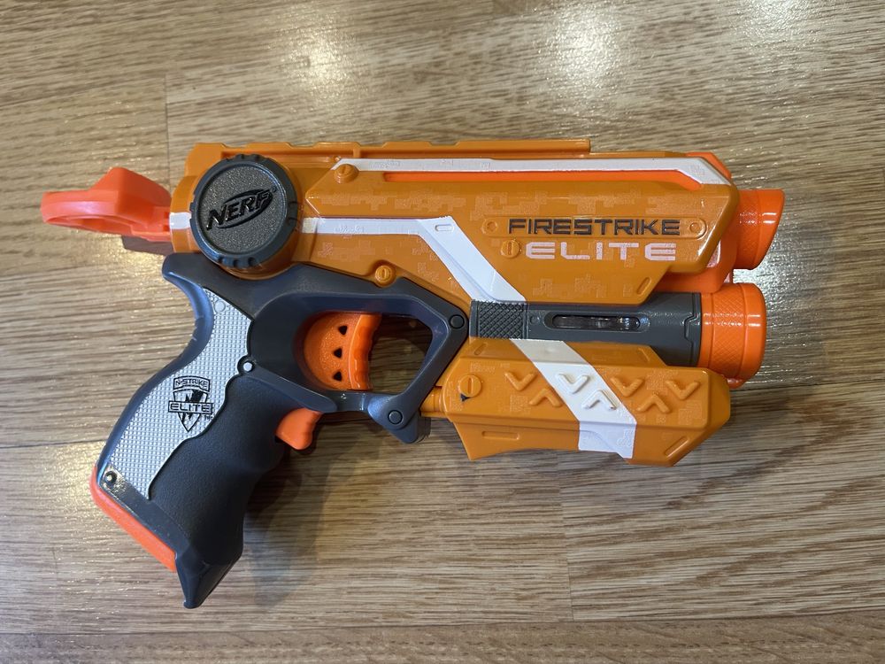 Nerf Zombie Strike Dominator, Disruptor, Firestrike