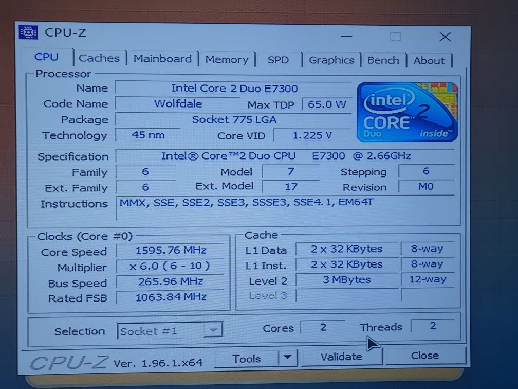Komputer stacjonarny Dell, Intel Core 2 Duo, 4GB pamięci RAM,