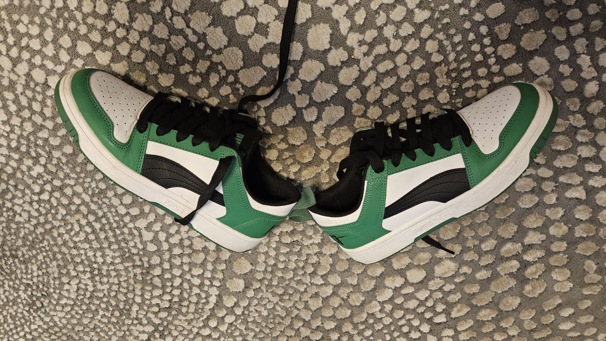 !STAN BDB! Buty Puma zielone-białe REBOUND Layup 38
REBOUND LAYUP