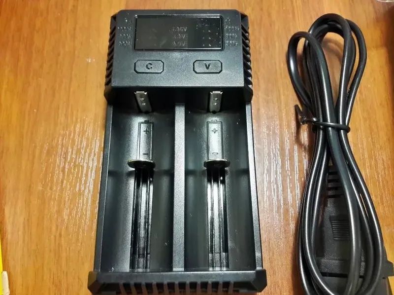 Оригінальний зарядний пристрій Nitecore на 2 акумулятора NEW 12