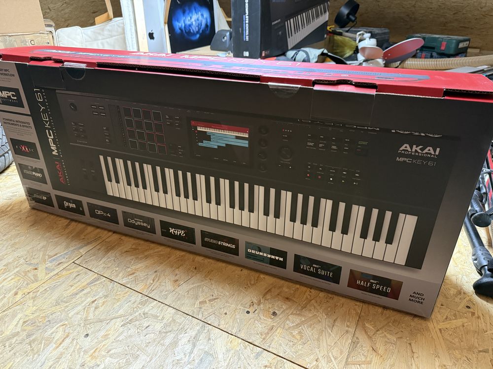 Akai Mpc Key 61 standalone + 1TB dysk