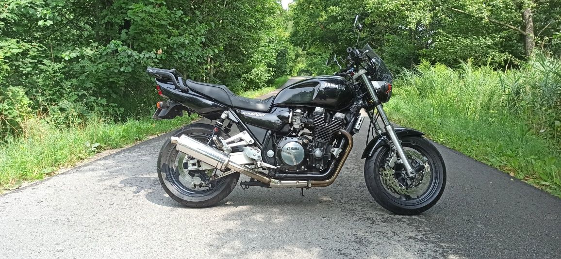 Yamaha   XJR 1200