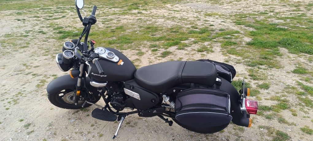 Keeway Superlight 125