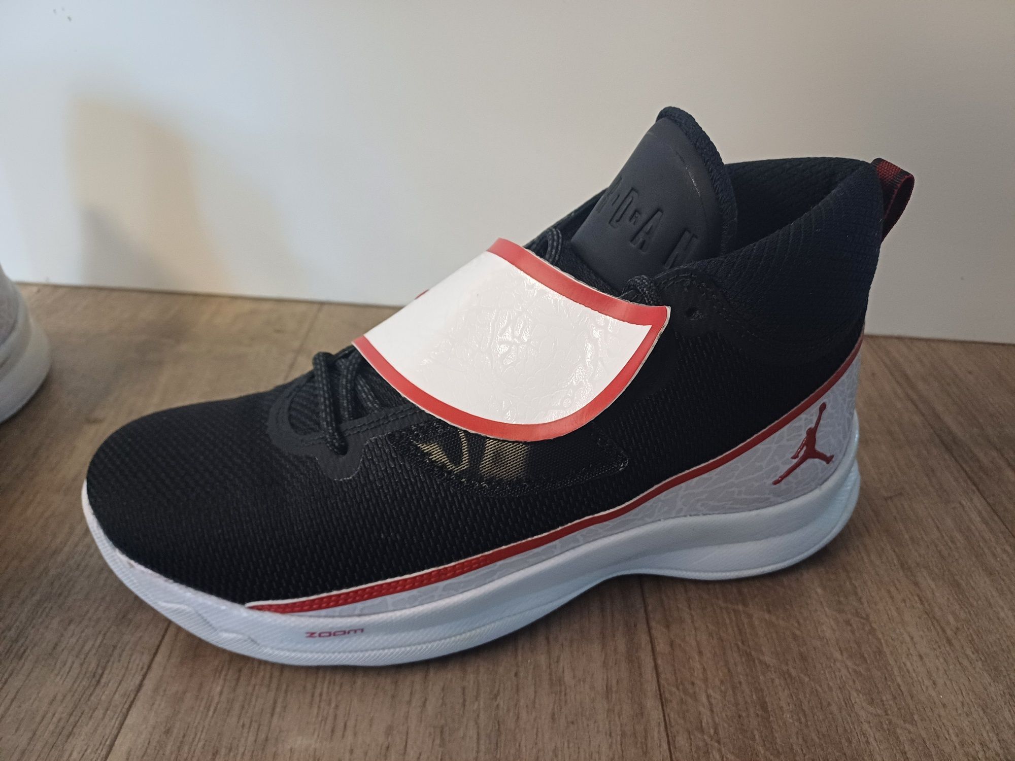 Sapatilhas Jordan Formula 23 TAM 42