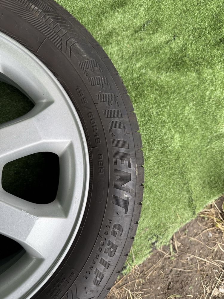 Резина Шини 195/60 R15 Good&year efficient