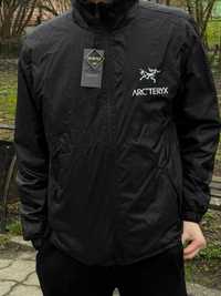 Відмінна вітровка Arcteryx GoreTex