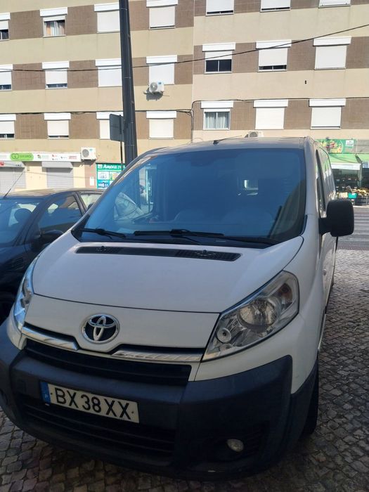 Toyota proace 2,0.  2014