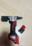 Аккумуляторный заклепочник Milwaukee M12 BPRT-0