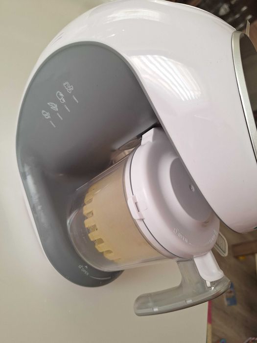 Neno Cibo - parowanie, blendowanie, siekanie posiłków dla niemowląt.