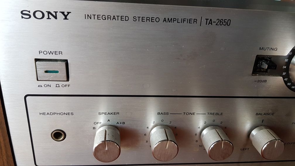 SONY TA-2650 Amplificador Integrado.