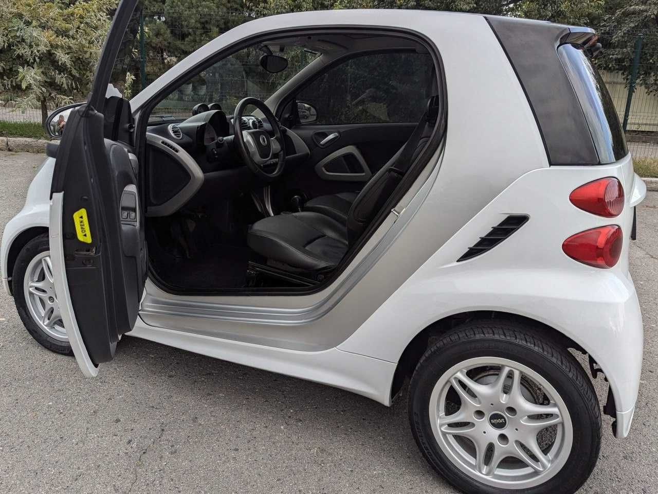 Продам Smart Fortwo 2014. Можна в розстрочку, під викуп