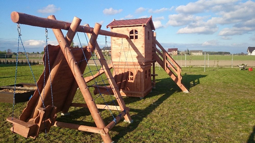 plac zabaw domek balkon ślizg ławeczki piaskownica montaż cały kraj
