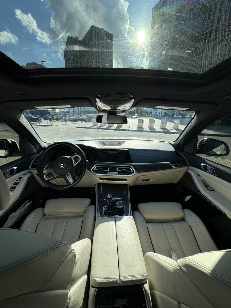 Автомобіль BMW X5 G05 S-drive 40i 3.0 2021 року білий перламутр