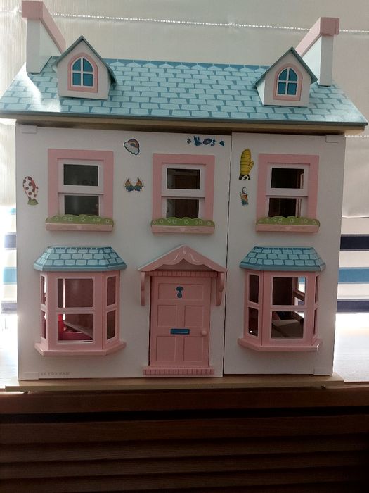 Двухэтажный дом Le Toy Van Mayberry ,Франция деревянный