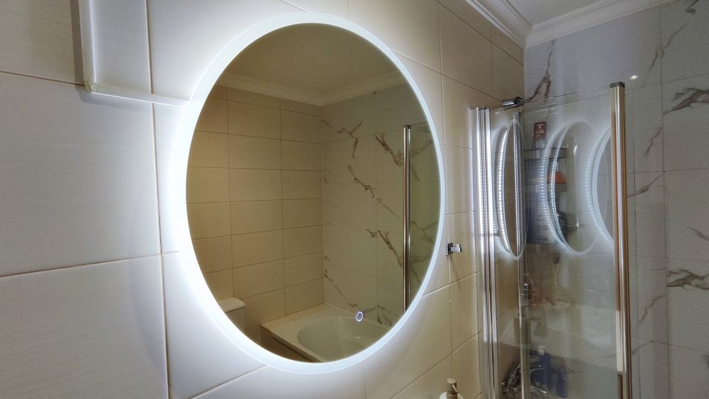 Espelho wc com led e anti-embaciamento