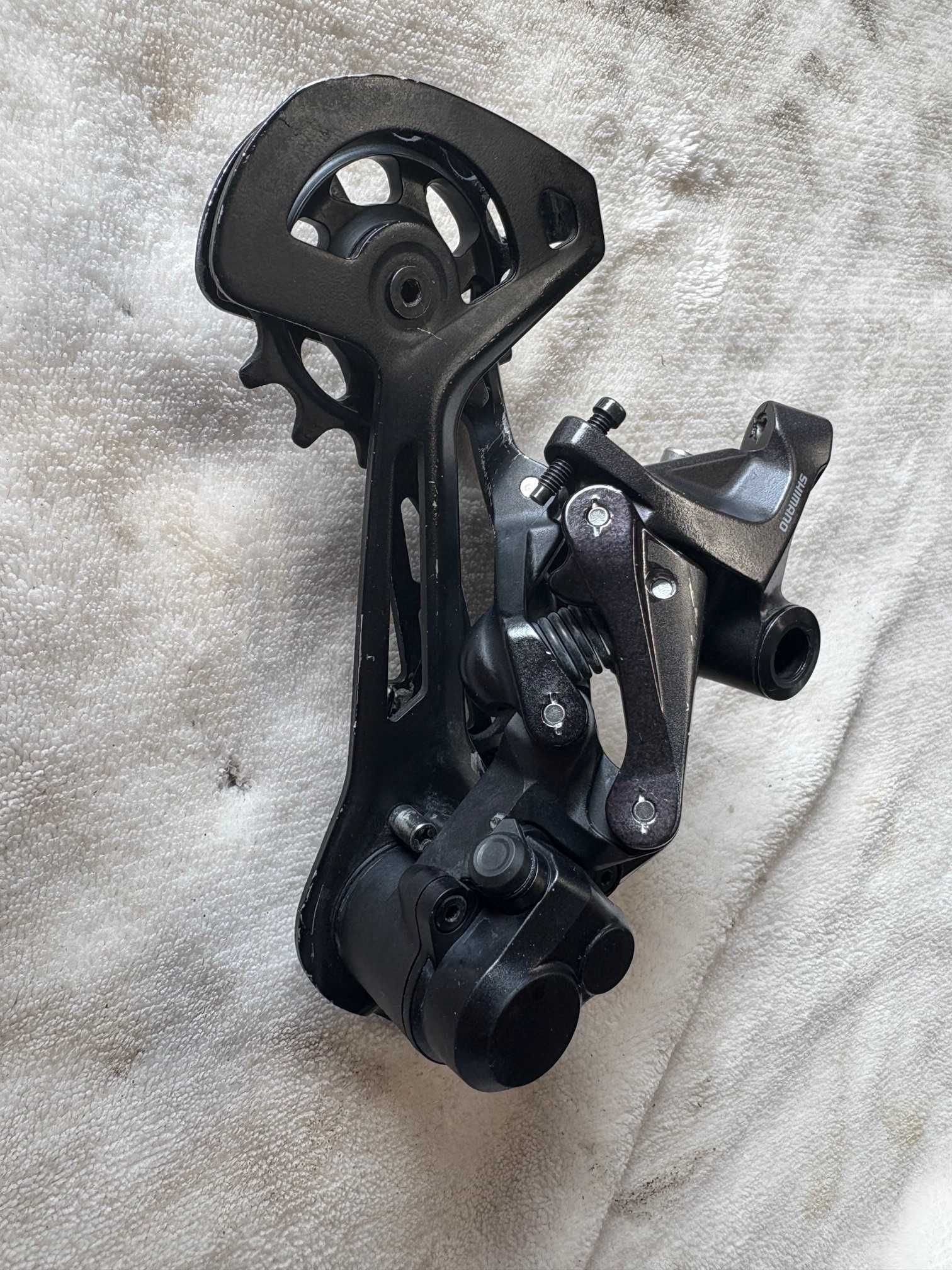 Shimano Deore XT RD M8100 Przerzutka tylna 12 rzędowa SGS