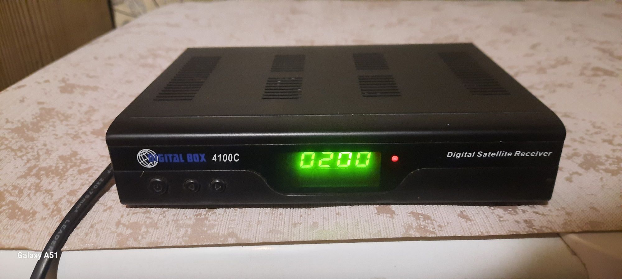 Тюнер Digital box 4100 c