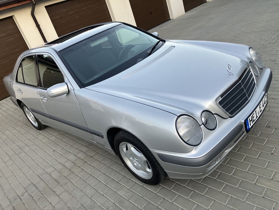 Mercedes E240 Niski przebieg 79T/Km, Stan Kolekcjonerski