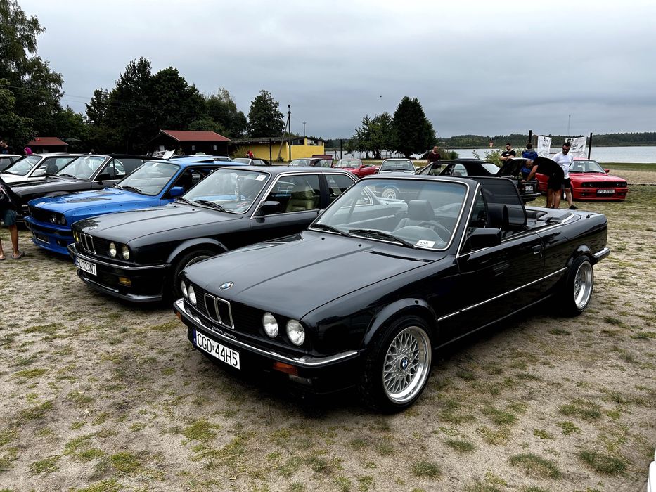 E30 Cabrio 325i m20b25 Sedan 2d Sportsitze MT 1 Diamantschwarz Europa