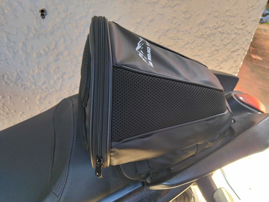 Bolsa para mota e "luvas" motard e de punho novas