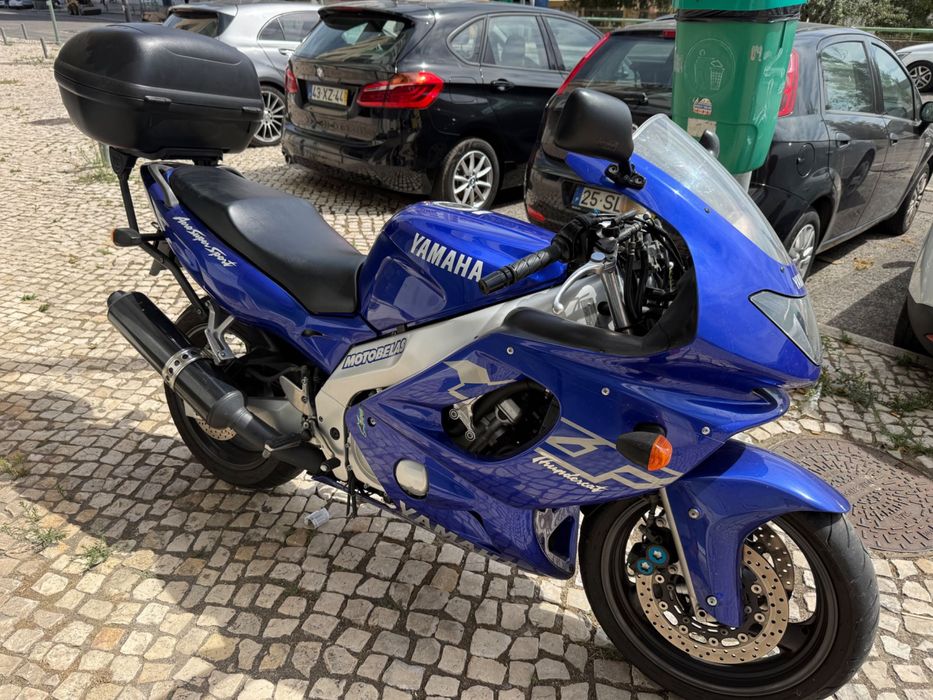 YAMAHA yzf muito estimada