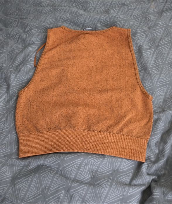 Brązowy crop top