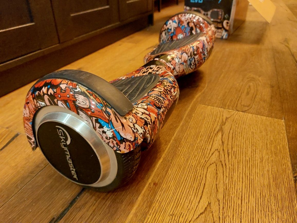 Deskorolka elektryczna Skymaster Wheels 7 Evo Smart Graffiti