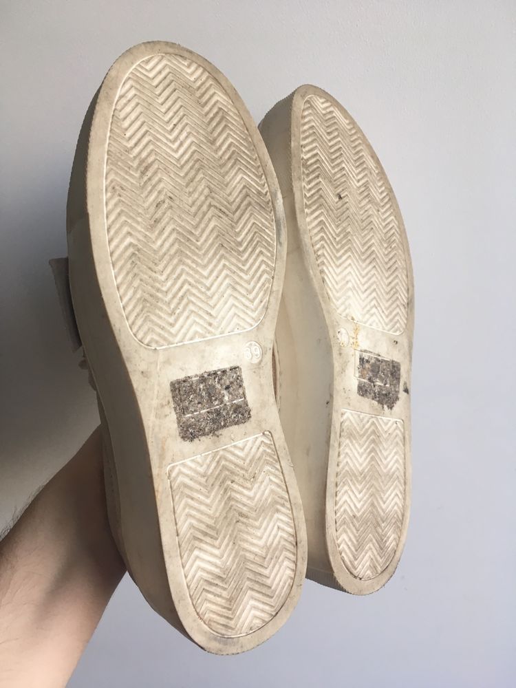 Buty skórzane Pier One 39 złote