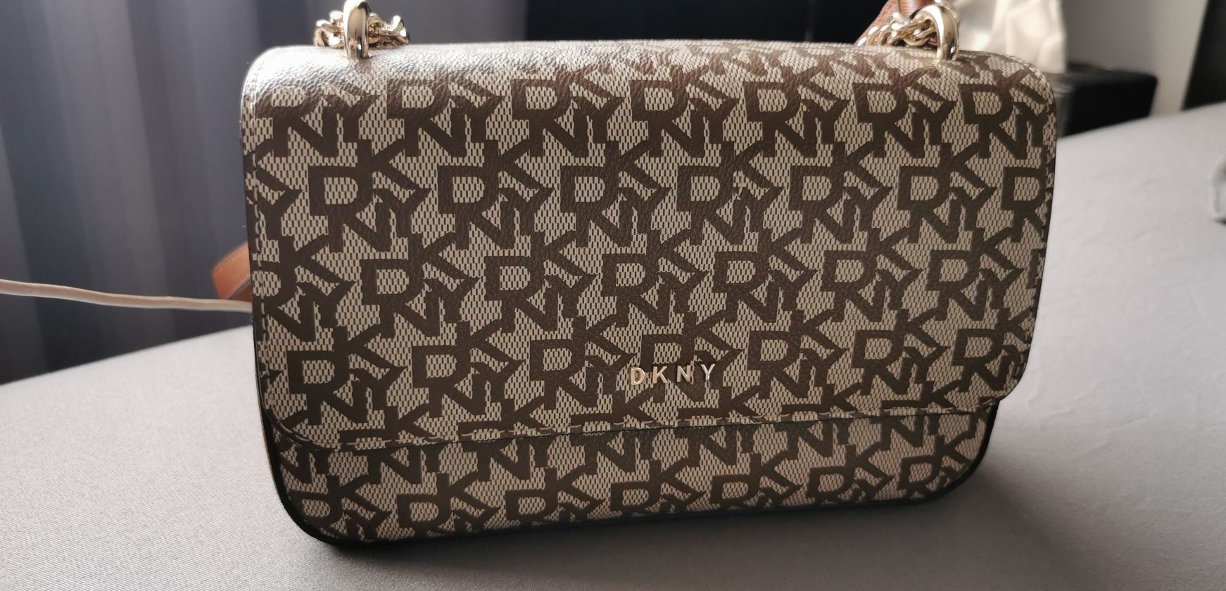 Torebka DKNY monogram