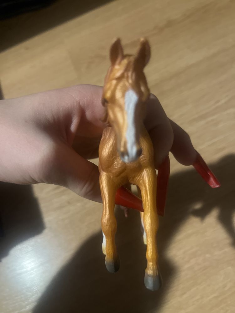 Figurka zabawka konik schleich