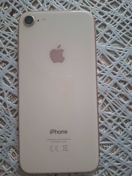 iPhone 8 Bardzo dobry stan